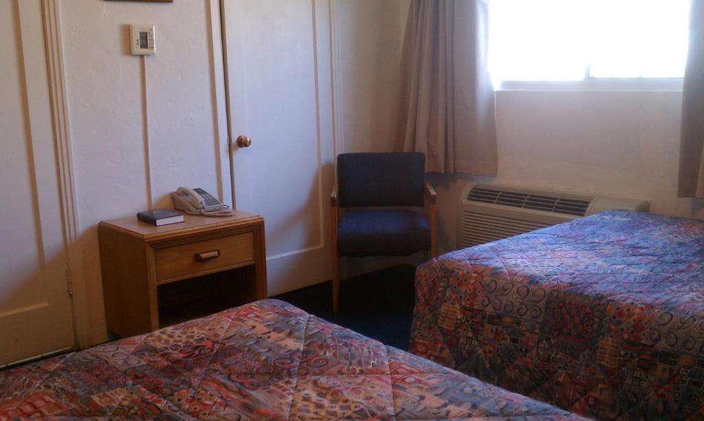 San Joaquin Motel Merced Room photo